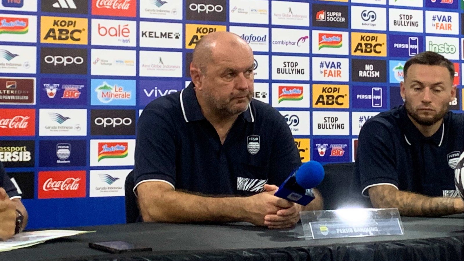 The Rise of AI-Powered Personal Assistants: How They Manage